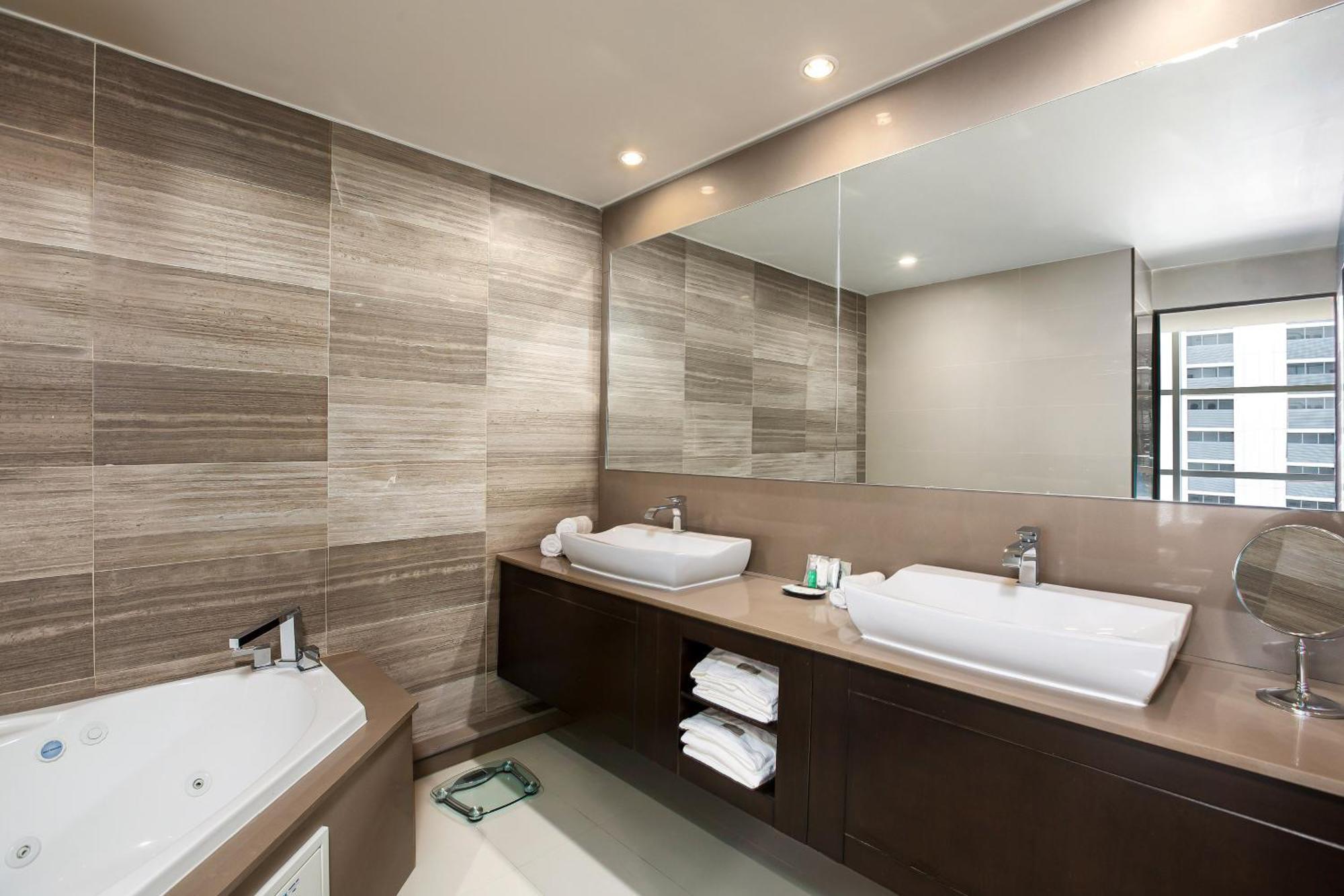 The Westin Panama Hotel Exterior photo